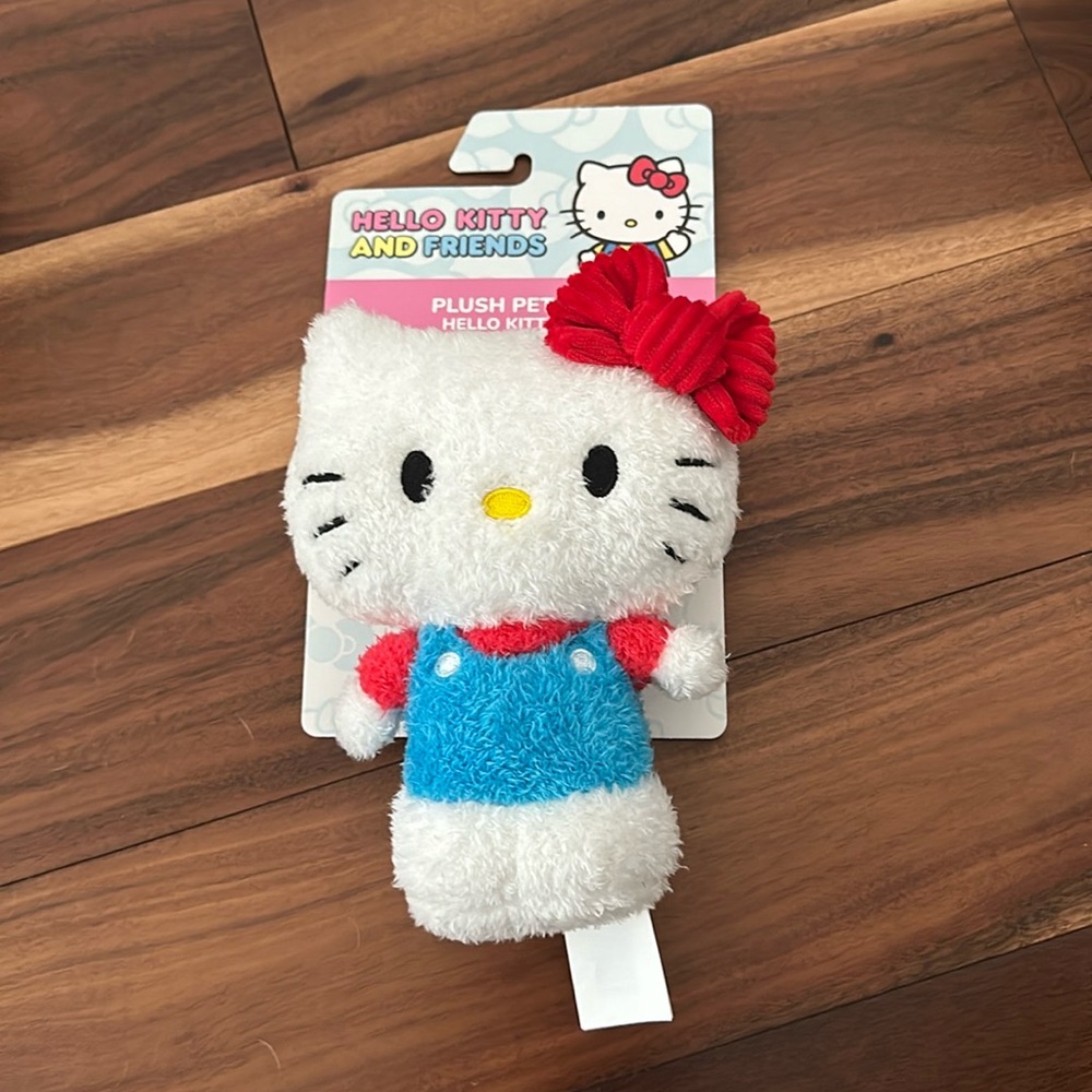 HELLO KITTY PLUSH PET TOY 7” NWT